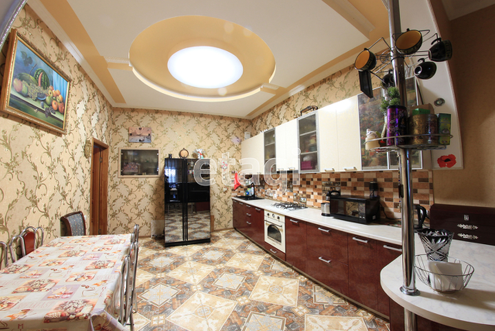 Продажа дома, 361м <sup>2</sup>, 3 сот., Саратов, Саратовская область,  Октябрьский