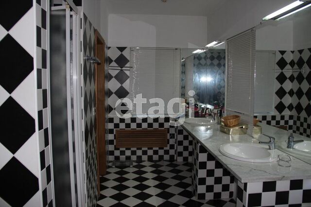 Продажа дома, 419м <sup>2</sup>, 20 сот., Саратов, Саратовская область,  Ленинский