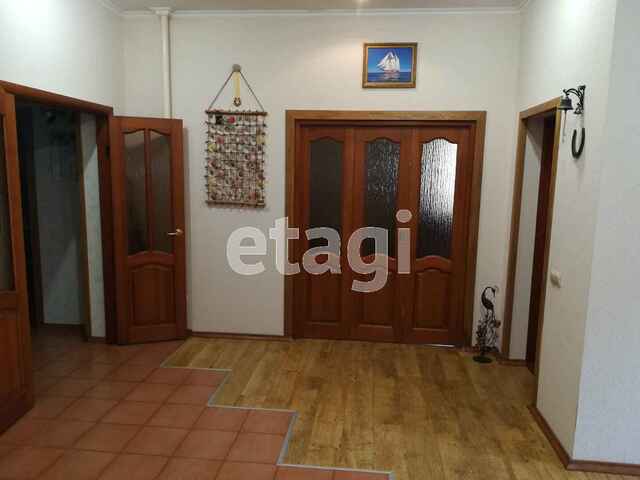 Продажа дома, 295м <sup>2</sup>, 8 сот., Саратов, Саратовская область,  Саратов