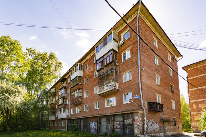 Продажа 2-комнатной квартиры, Екатеринбург, Индустрии,  96