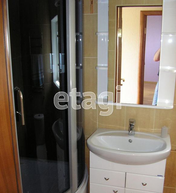 Продажа дома, 302м <sup>2</sup>, 5 сот., Саратов, Саратовская область,  