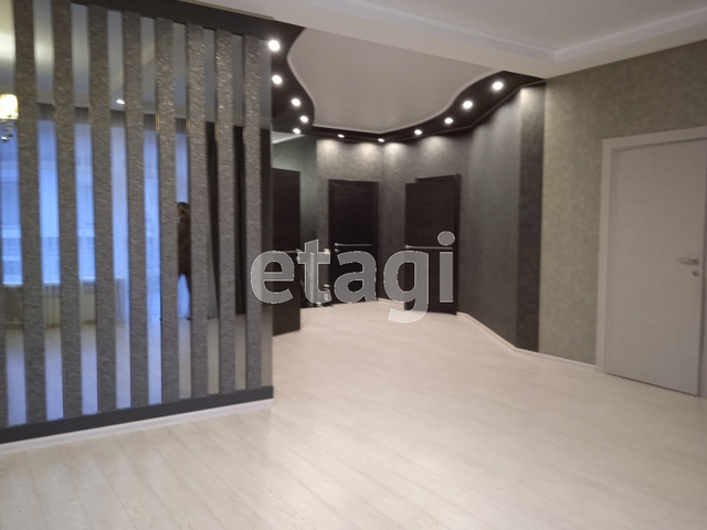 Продажа дома, 264м <sup>2</sup>, 8 сот., Саратов, Саратовская область,  Энгельс