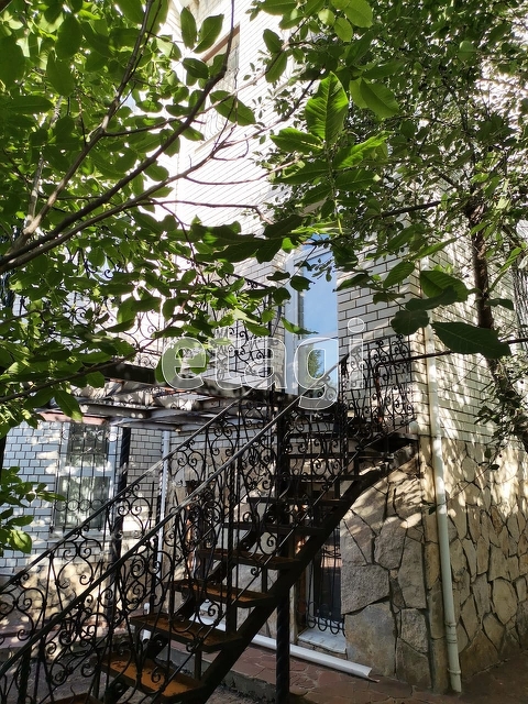 Продажа дома, 496м <sup>2</sup>, 10 сот., Саратов, Саратовская область,  Саратов