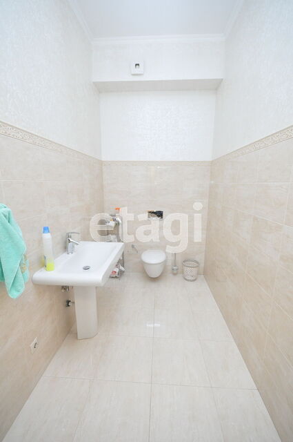 Продажа дома, 413м <sup>2</sup>, 8 сот., Саратов, Саратовская область,  