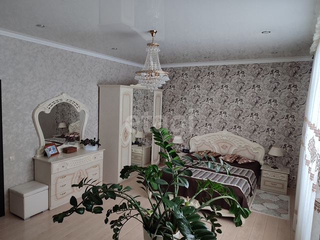 Продажа дома, 225м <sup>2</sup>, 6 сот., Саратов, Саратовская область,  Волжский 