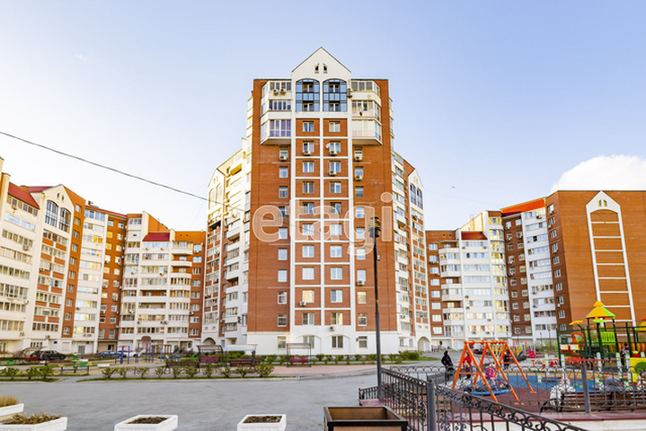 Продажа 4-комнатной квартиры, Екатеринбург, Радищева,  31