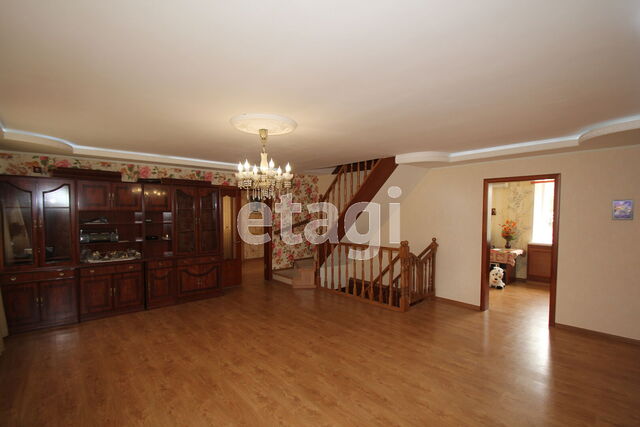 Продажа дома, 281м <sup>2</sup>, 10 сот., Саратов, Саратовская область,  Энгельс