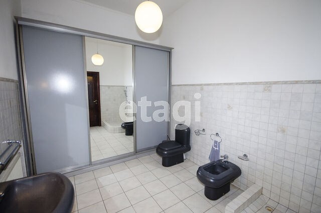 Продажа дома, 580м <sup>2</sup>, 2 сот., Саратов, Саратовская область,  Октябрьский