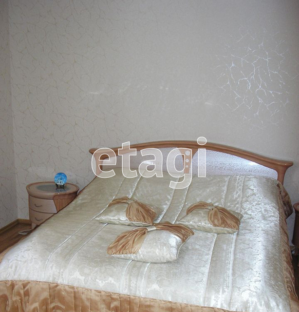 Продажа дома, 302м <sup>2</sup>, 5 сот., Саратов, Саратовская область,  