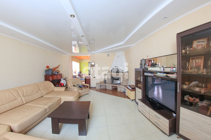 Продажа дома, 357м <sup>2</sup>, 3 сот., Саратов, Саратовская область,  Волжский 