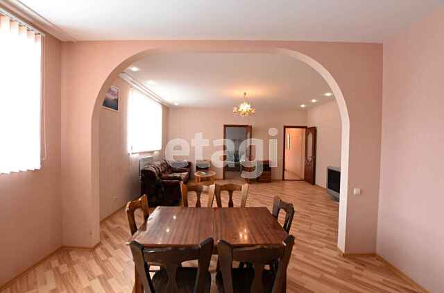 Продажа дома, 383м <sup>2</sup>, 7 сот., Саратов, Саратовская область,  Энгельс