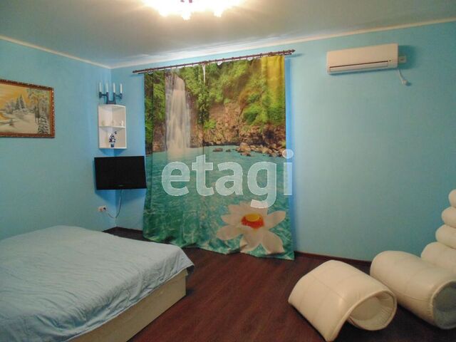 Продажа дома, 300м <sup>2</sup>, 4 сот., Саратов, Саратовская область,  Кировский