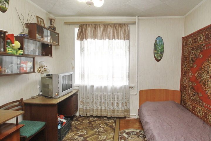 Продажа 2-комнатной квартиры, Заводоуковск, Мелиораторов,  15а