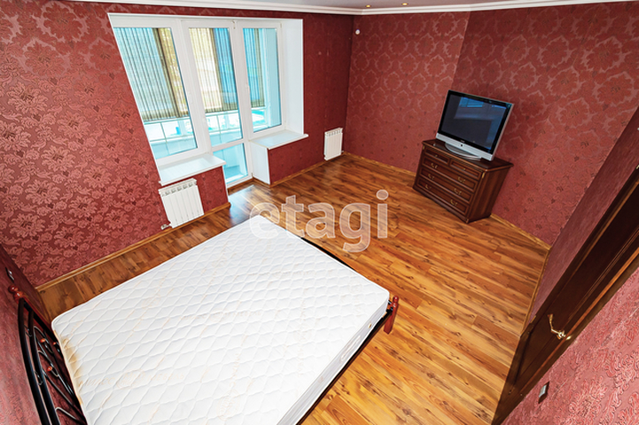Продажа 4-комнатной квартиры, Екатеринбург, Щербакова,  39