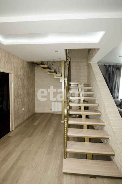 Продажа дома, 291м <sup>2</sup>, 2 сот., Саратов, Саратовская область,  Волжский 