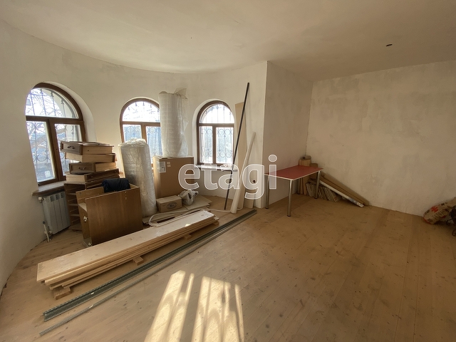 Продажа дома, 380м <sup>2</sup>, 8 сот., Саратов, Саратовская область,  Октябрьский