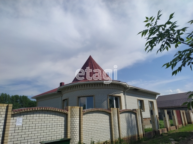 Продажа дома, 300м <sup>2</sup>, 9 сот., Саратов, Саратовская область,  