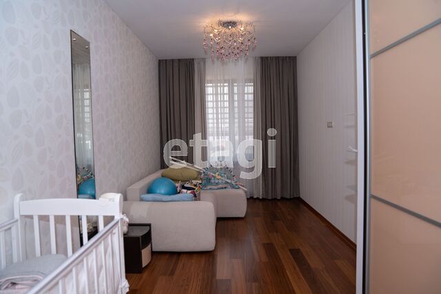 Продажа дома, 713м <sup>2</sup>, 16 сот., Саратов, Саратовская область,  Энгельс