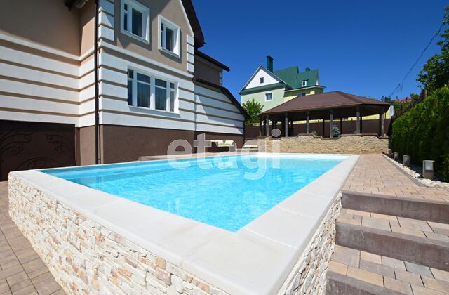 Продажа дома, 300м <sup>2</sup>, 10 сот., Саратов, Саратовская область,  Кировский