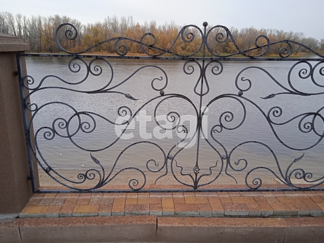 Продажа дома, 264м <sup>2</sup>, 8 сот., Саратов, Саратовская область,  Энгельс