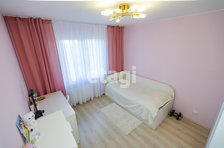 Продажа 2-комнатной квартиры, Екатеринбург, Латвийская,  56 к 3