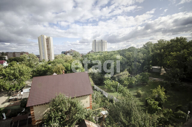 Продажа дома, 695м <sup>2</sup>, 6 сот., Саратов, Саратовская область,  Саратов