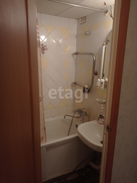 Продажа 3-комнатной квартиры, Саратов, Саратовская область,  Саратов