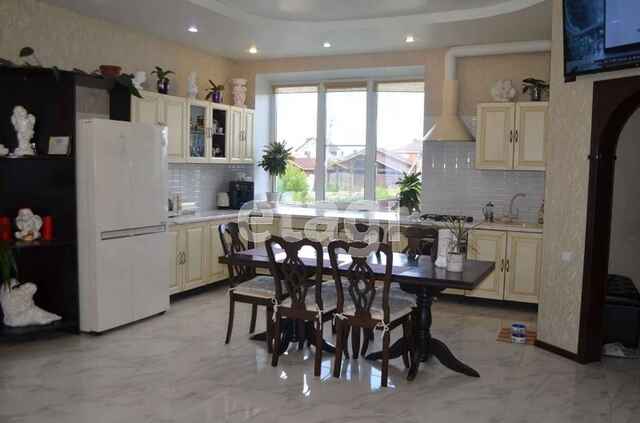 Продажа дома, 250м <sup>2</sup>, 6 сот., Саратов, Саратовская область,  