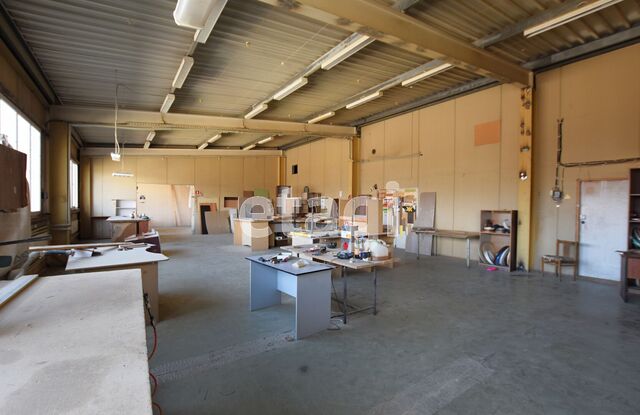 Продажа коммерческой недвижимости, 2134м <sup>2</sup>, Саратов, Саратовская область,  Саратов