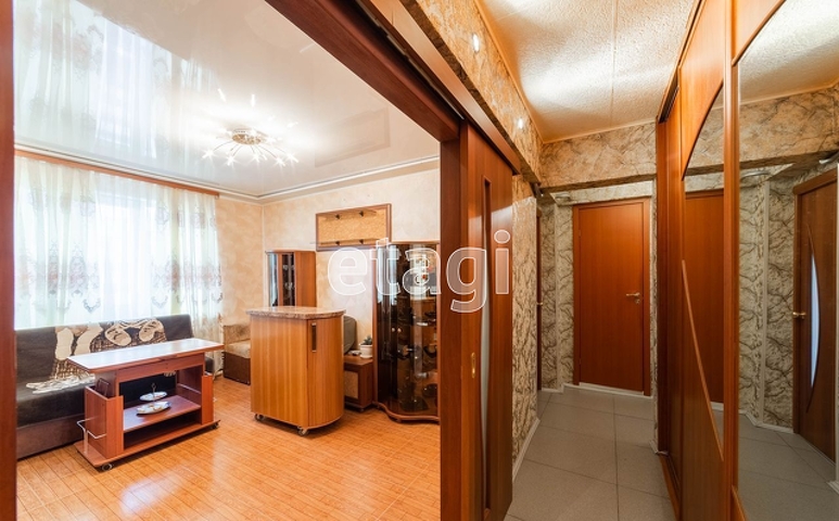 Продажа 3-комнатной квартиры, Екатеринбург, Сиреневый бульвар,  23