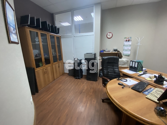 Продажа коммерческой недвижимости, 402м <sup>2</sup>, Саратов, Саратовская область,  Саратов