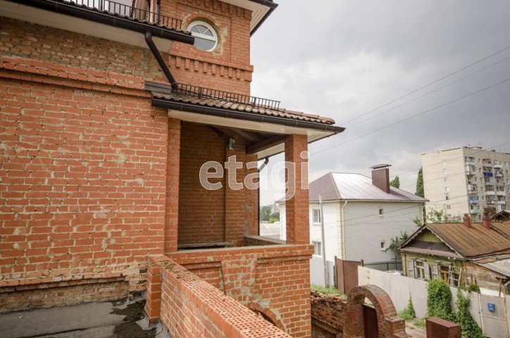 Продажа дома, 606м <sup>2</sup>, 5 сот., Саратов, Саратовская область,  Саратов