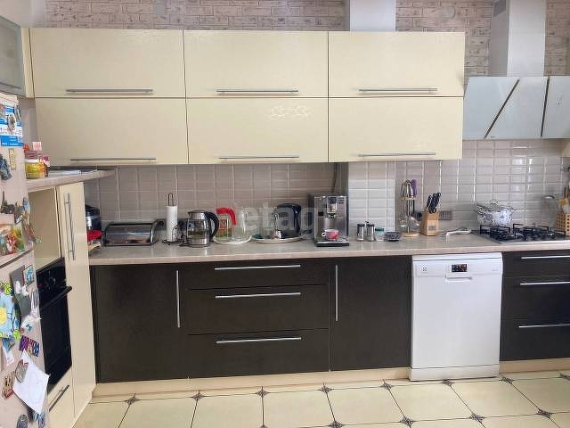 Продажа дома, 260м <sup>2</sup>, 3 сот., Саратов, Саратовская область,  Волжский 