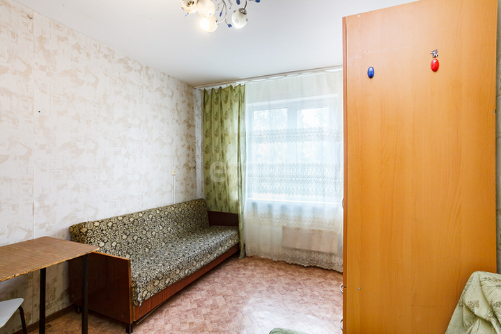Продажа комнаты, 12м <sup>2</sup>, Екатеринбург, Машинная,  42 к 3