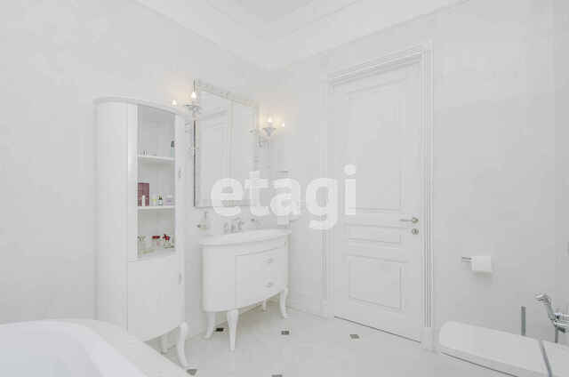 Продажа 3-комнатной квартиры, Саратов, Саратовская область,  Саратов