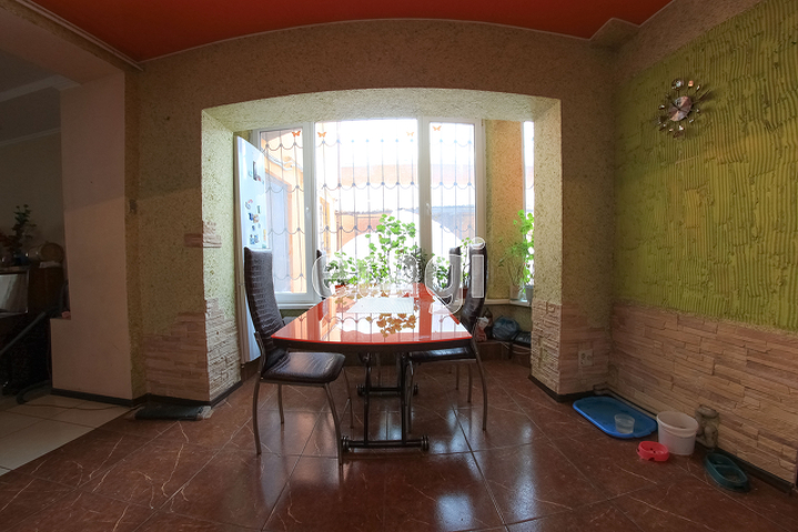 Продажа дома, 357м <sup>2</sup>, 3 сот., Саратов, Саратовская область,  Волжский 