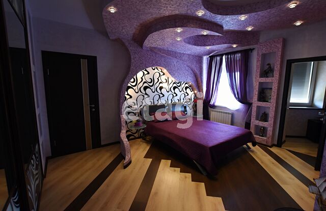 Продажа дома, 300м <sup>2</sup>, 10 сот., Саратов, Саратовская область,  Энгельс