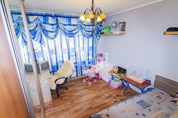 Продажа 4-комнатной квартиры, Екатеринбург, Шефская,  93 к 2