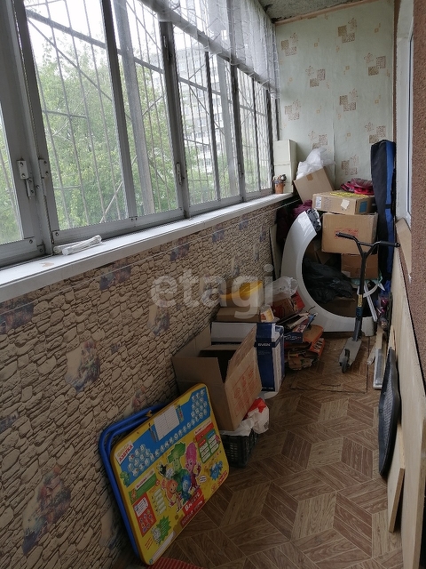 Продажа 4-комнатной квартиры, Екатеринбург, Крестинского,  19