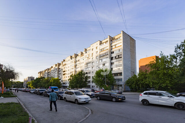 Продажа 3-комнатной квартиры, Екатеринбург, Сурикова,  31