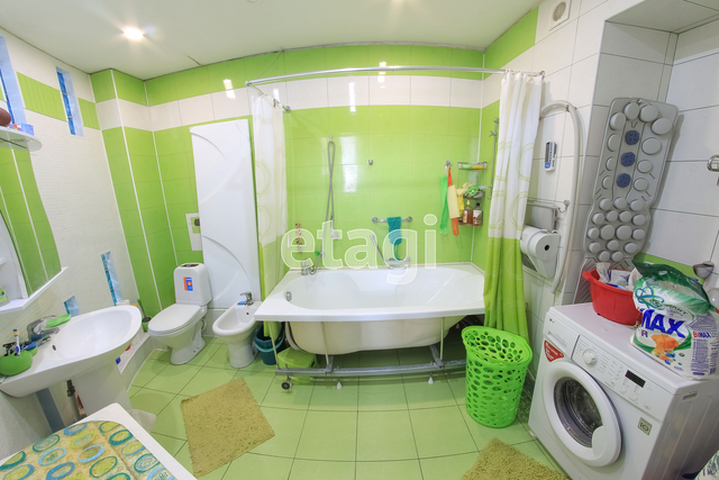 Продажа дома, 357м <sup>2</sup>, 3 сот., Саратов, Саратовская область,  Волжский 