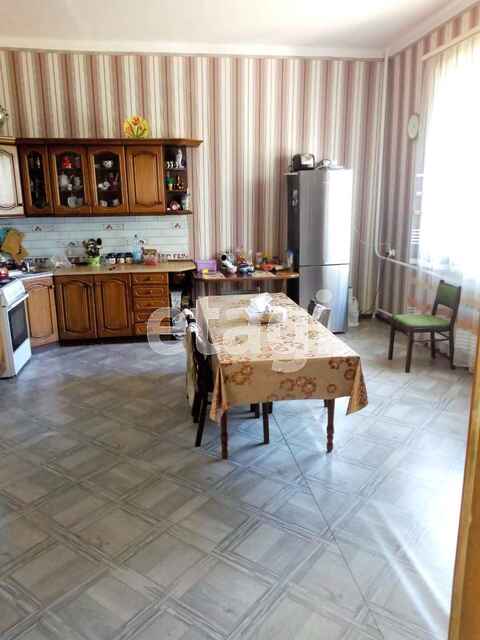 Продажа дома, 380м <sup>2</sup>, 9 сот., Саратов, Саратовская область,  