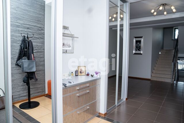 Продажа дома, 713м <sup>2</sup>, 16 сот., Саратов, Саратовская область,  Энгельс