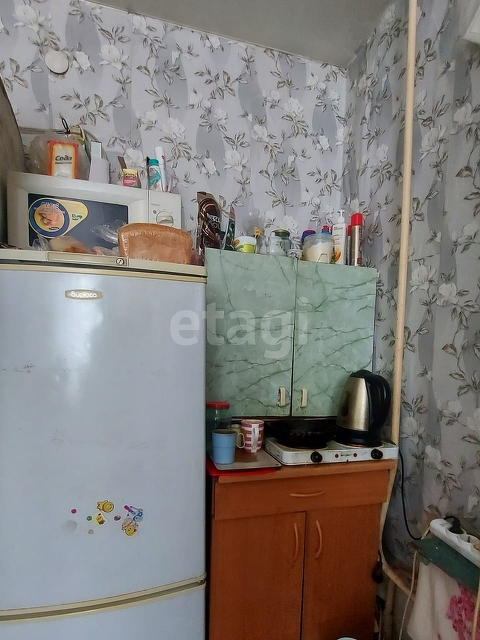 Продажа комнаты, Красноярск, Щорса,  60