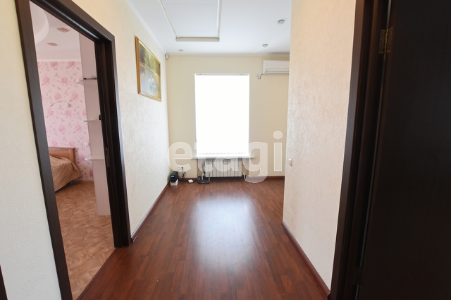 Продажа дома, 205м <sup>2</sup>, 6 сот., Саратов, Саратовская область,  Саратов