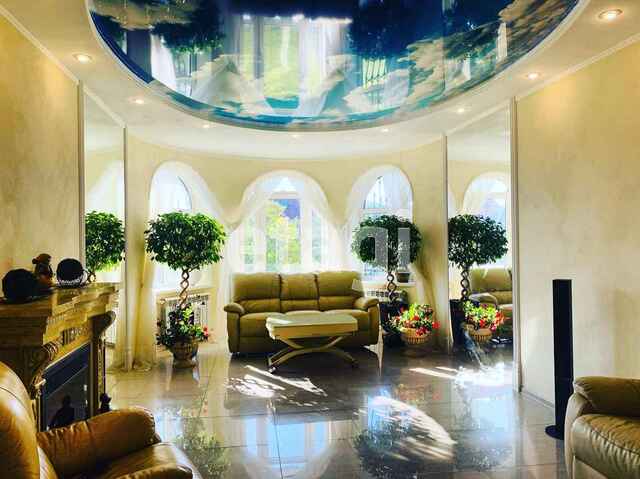 Продажа дома, 491м <sup>2</sup>, 8 сот., Саратов, Саратовская область,  