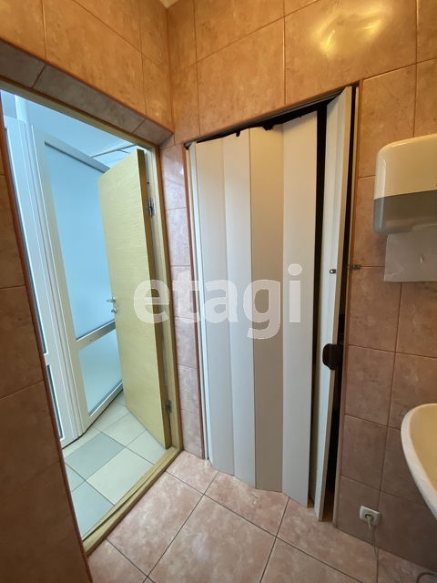 Продажа коммерческой недвижимости, 64м <sup>2</sup>, Саратов, Саратовская область,  Саратов