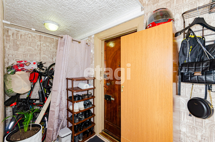 Продажа комнаты, 16м <sup>2</sup>, Екатеринбург, Зои Космодемьянской,  47