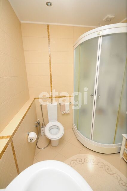 Продажа дома, 300м <sup>2</sup>, 12 сот., Саратов, Саратовская область,  Энгельс