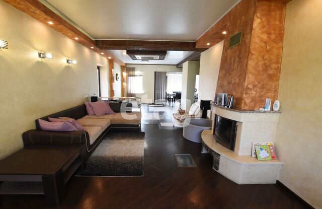 Продажа дома, 300м <sup>2</sup>, 10 сот., Саратов, Саратовская область,  Энгельс